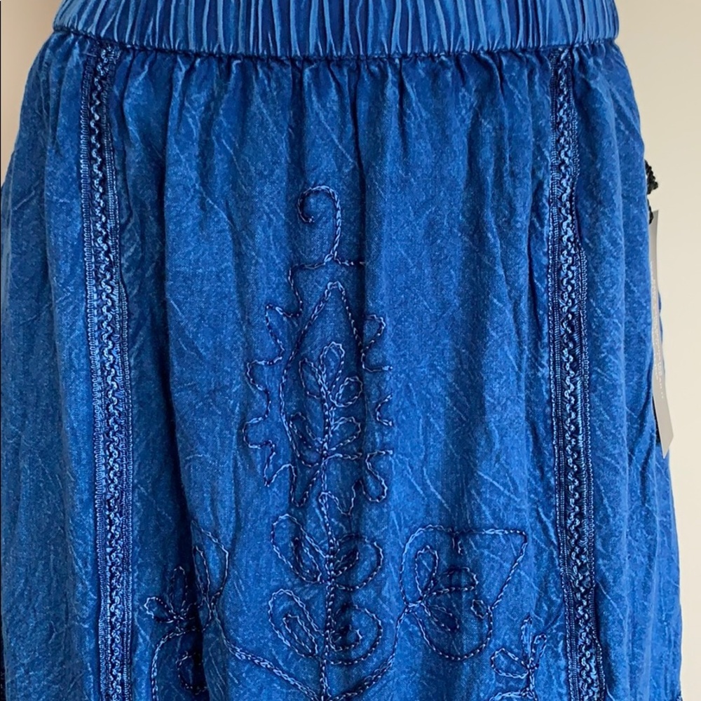 Studio West embroidered chambray skirt NWT boho